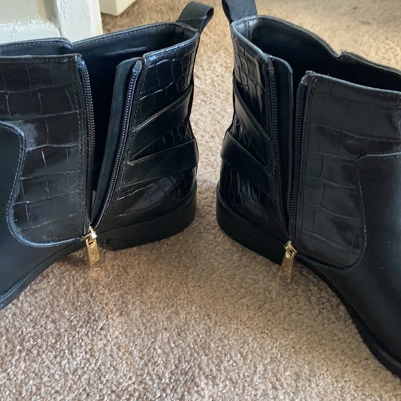 Women’s Black ankle boots, never worn - Picture 2 of 2